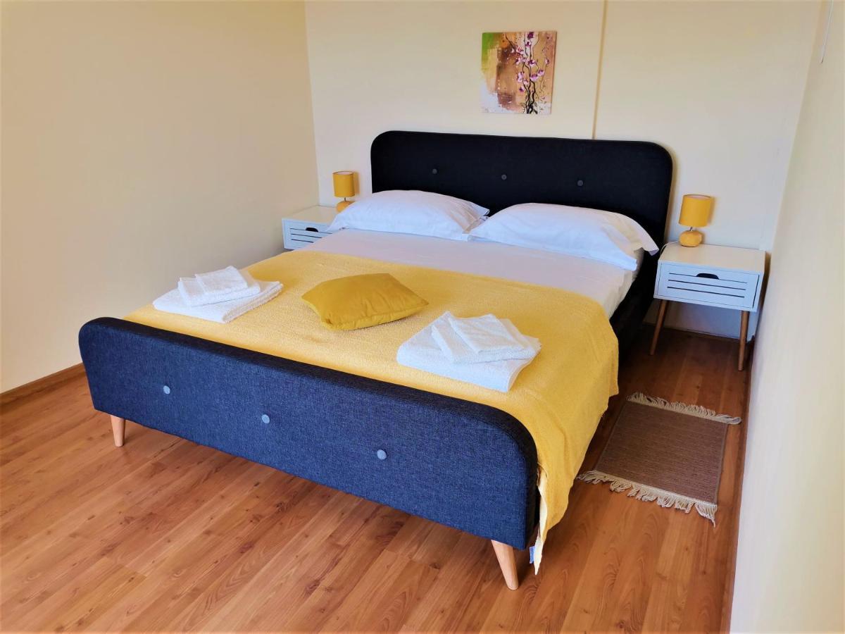 Apartments Lumar Palit Kültér fotó